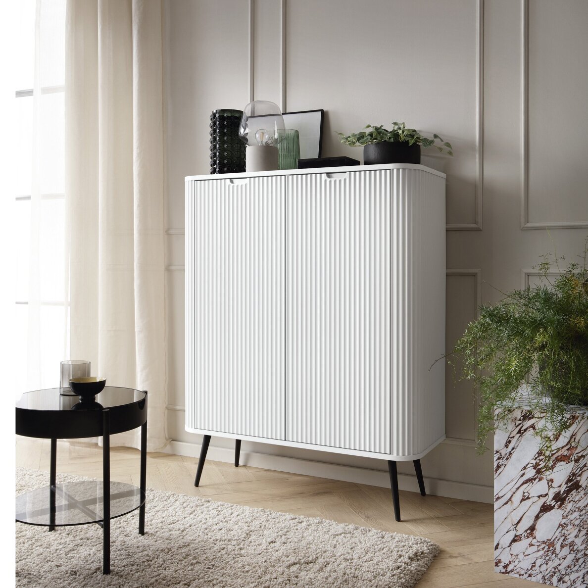 Aukšta komoda Vazo B Aukšta komoda Vazo B