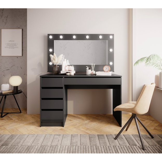 Kosmetinis staliukas Ada