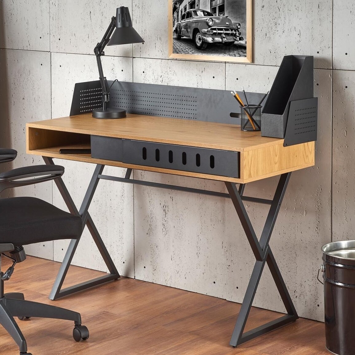 Darbo stalas B-43 Darbo stalas B-43