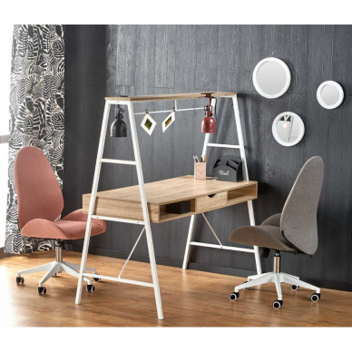 Darbo stalas B-48 Darbo stalas B-48