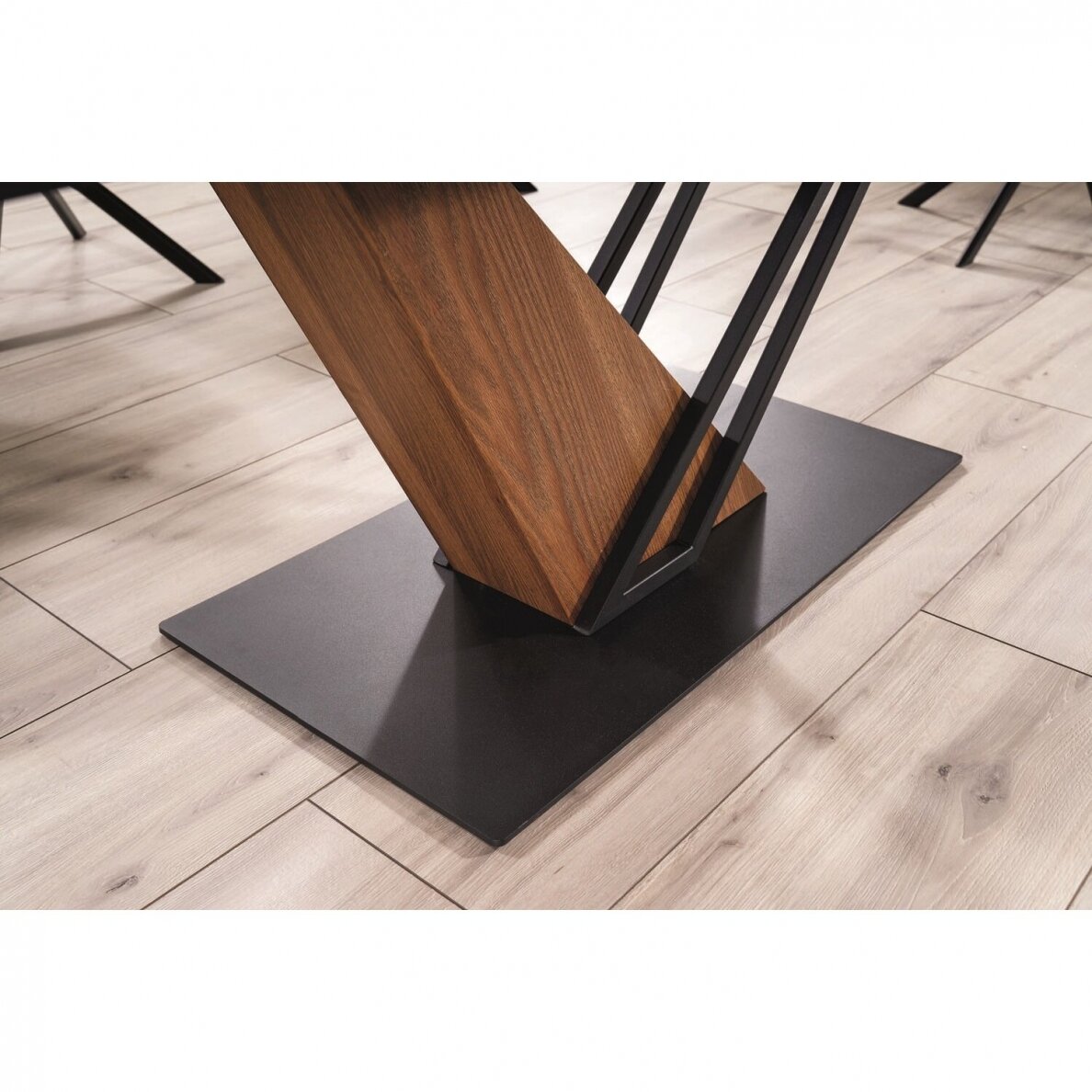 Išskleidžiamas stalas Genesis Black 180 22 Išskleidžiamas stalas Genesis Black 180 22