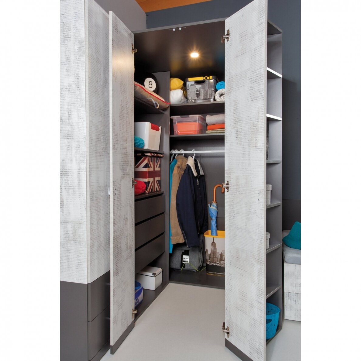 Kampinė spinta MX1 2 Kampinė spinta MX1 2