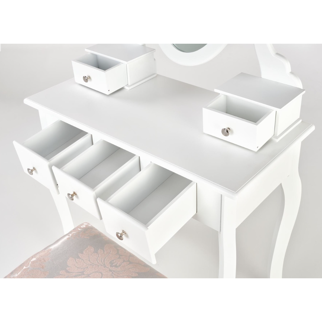 Kosmetinis staliukas RASA 6 Kosmetinis staliukas RASA 6