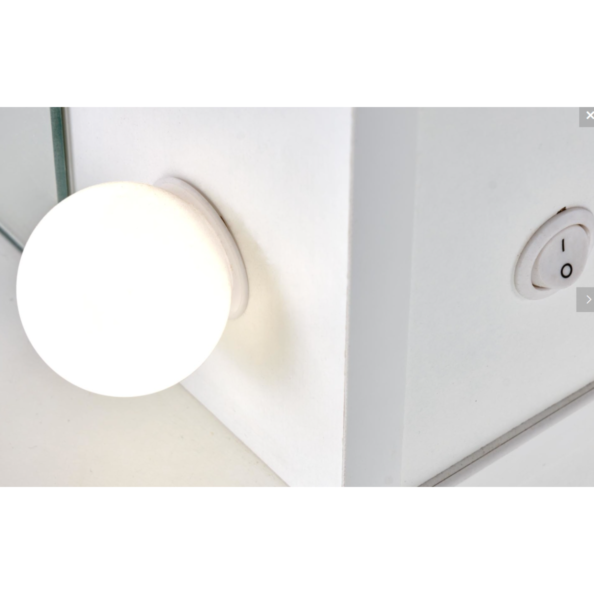 Kosmetinis staliukas HOLLYWOOD XL (K) 12 Kosmetinis staliukas HOLLYWOOD XL (K) 12