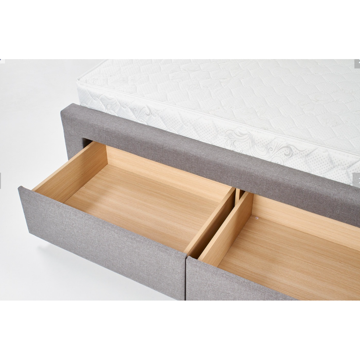 Lova su stalčiais MODENA 180 8