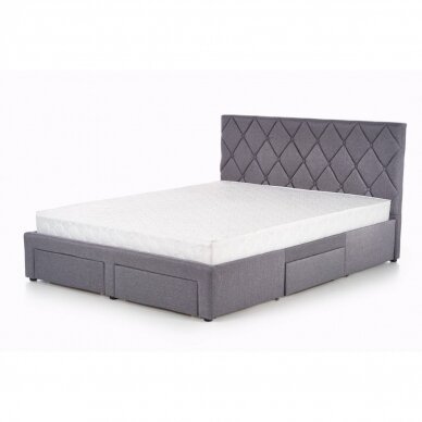 Lova su stalčiais BETINA 160 7 Lova su stalčiais BETINA 160 7