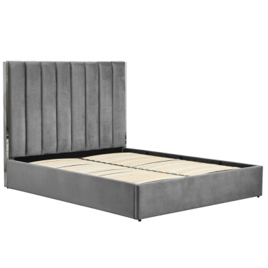 LOVA LAZZO 160 SU PATALYNĖS DĖŽE 9 LOVA LAZZO 160 SU PATALYNĖS DĖŽE 9