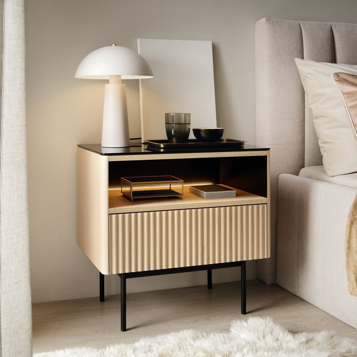 Naktinis staliukas Taro D Naktinis staliukas Taro D