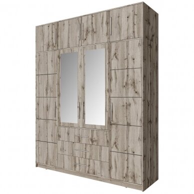 Spinta Stoba D4 su antresole 1 Spinta Stoba D4 su antresole 1