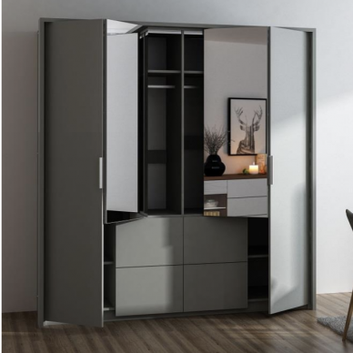 Spinta Den 1 Spinta Den 1