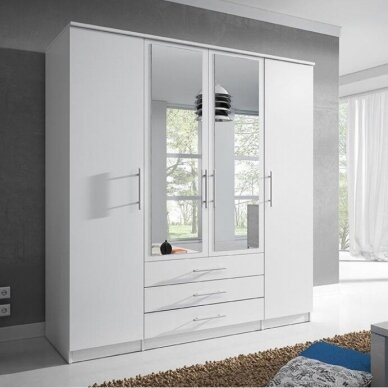 Spinta SZANTAL 4D 1 Spinta SZANTAL 4D 1