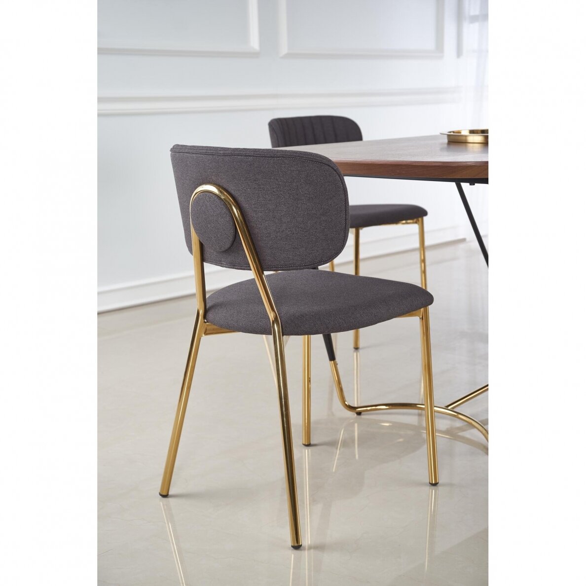 Stalas Manchester 12 Stalas Manchester 12