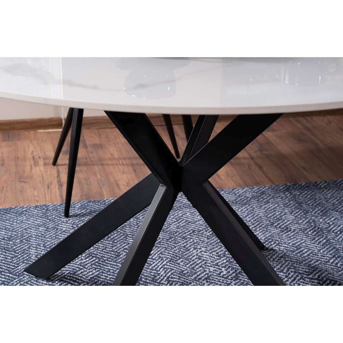 Stalas Talia 7 Stalas Talia 7