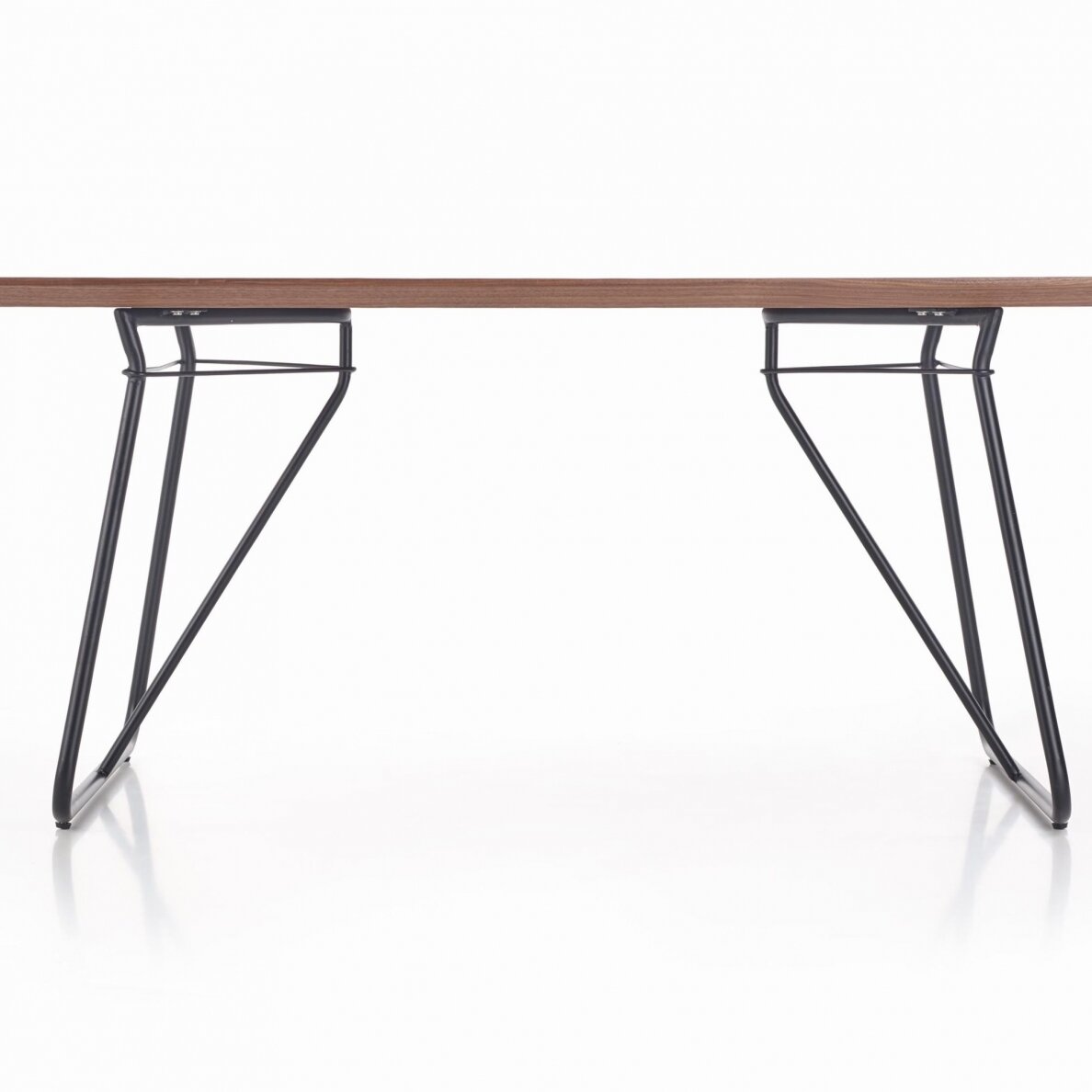 Stalas  YOHANN 2 Stalas  YOHANN 2