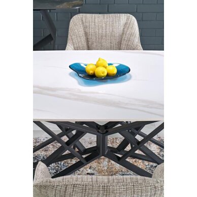 Stalas Alfredo 10 Stalas Alfredo 10