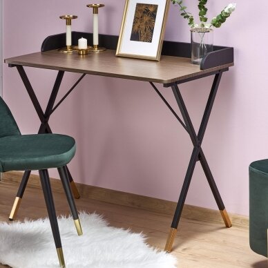 Kosmetinis staliukas B-37 Kosmetinis staliukas B-37