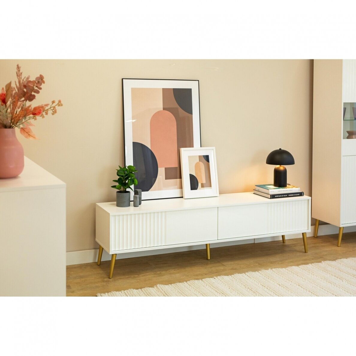 TV staliukas Barcelona White 2 7 TV staliukas Barcelona White 2 7