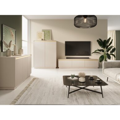 TV staliukas Laro B 2