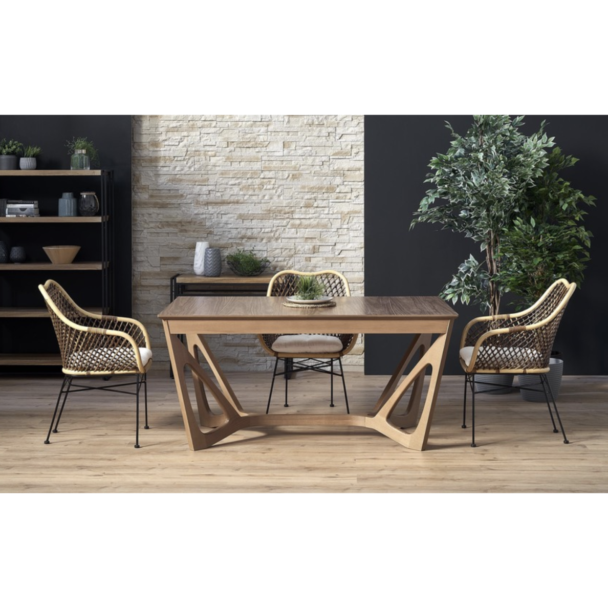 Valgomojo komplektas [Wenanty stalas ir K336 kėdės]