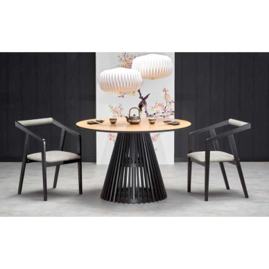 Valgomojo komplektas [Miyaki stalas ir Azul kėdės]