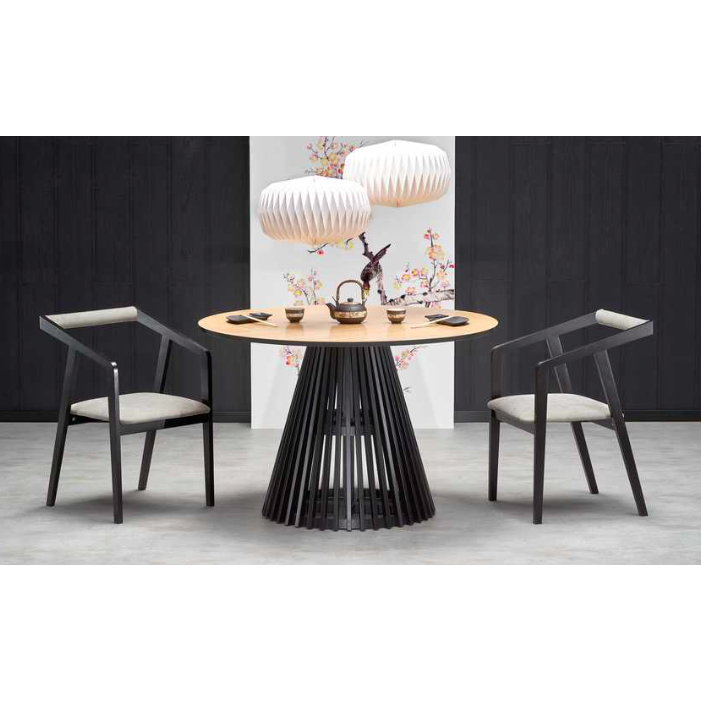 Valgomojo komplektas [Miyaki stalas ir Azul kėdės]