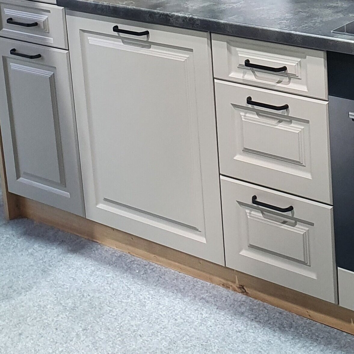 Virtuvinė apatinė spintelė SC 8D (40 cm) 2 Virtuvinė apatinė spintelė SC 8D (40 cm) 2