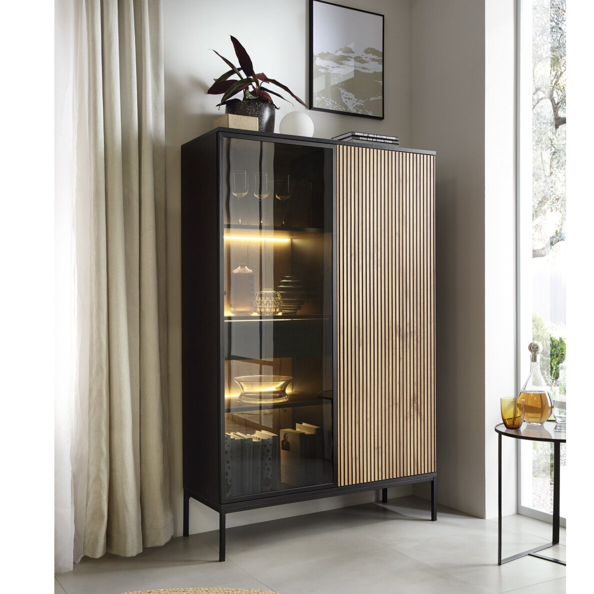 Aukšta vitrina Tenso C