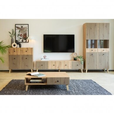 Vitrina Berlin 4D 8